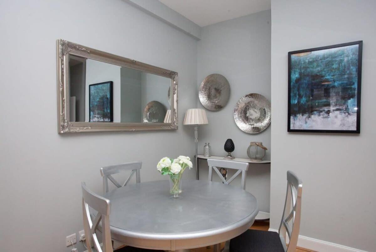 Modern And Refurbished Flat In Merchant City Glasgow Zewnętrze zdjęcie