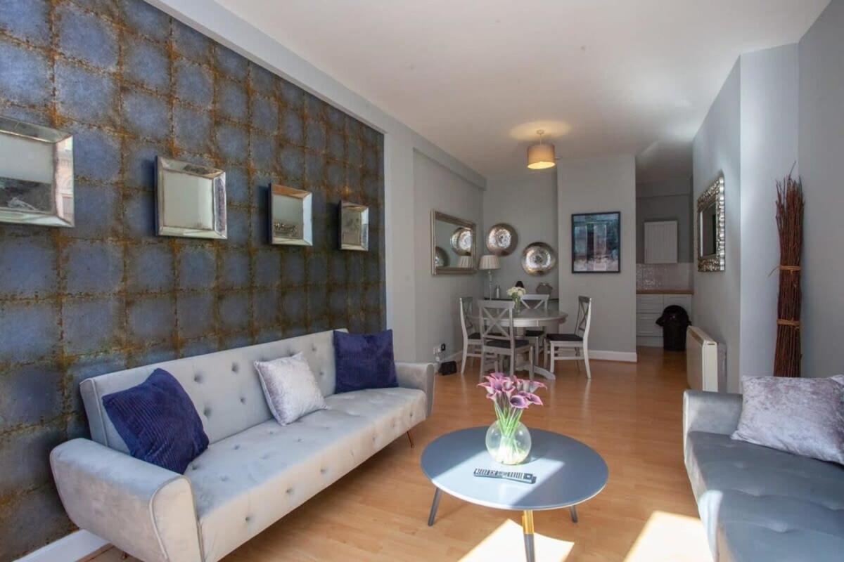 Modern And Refurbished Flat In Merchant City Glasgow Zewnętrze zdjęcie